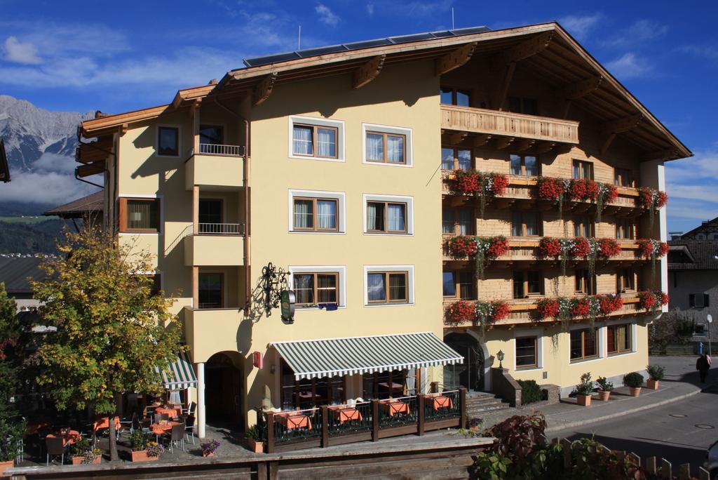 Hotel Rettenberg Kolsass Esterno foto