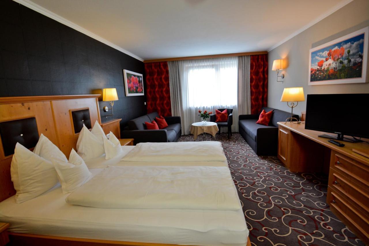 Hotel Rettenberg Kolsass Esterno foto